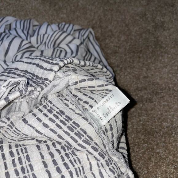 Lascana Tie Front Culotte Jumpsuit wide leg strapless wuite blue Romper SZ 4 - Picture 4 of 12